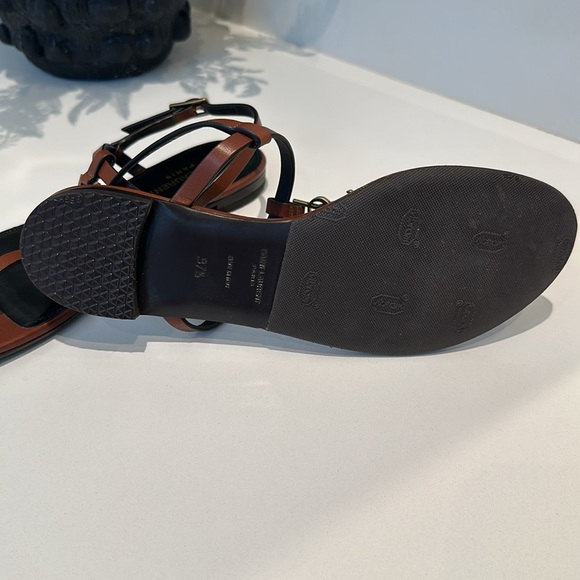 YSL Cassandra sandal, new never worn. 37.5 - Picture 2 of 5